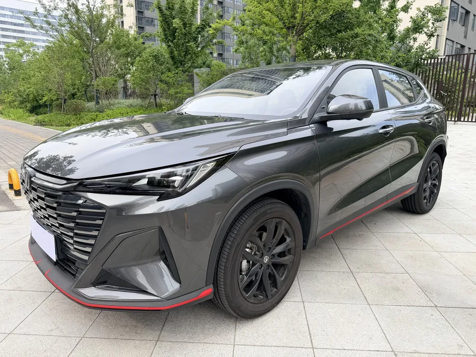Changan X5 Plus Changan X5 PLUS 2025 1.5T DCT Excellence 2025 — photo 1, buy with delivery to Moscow