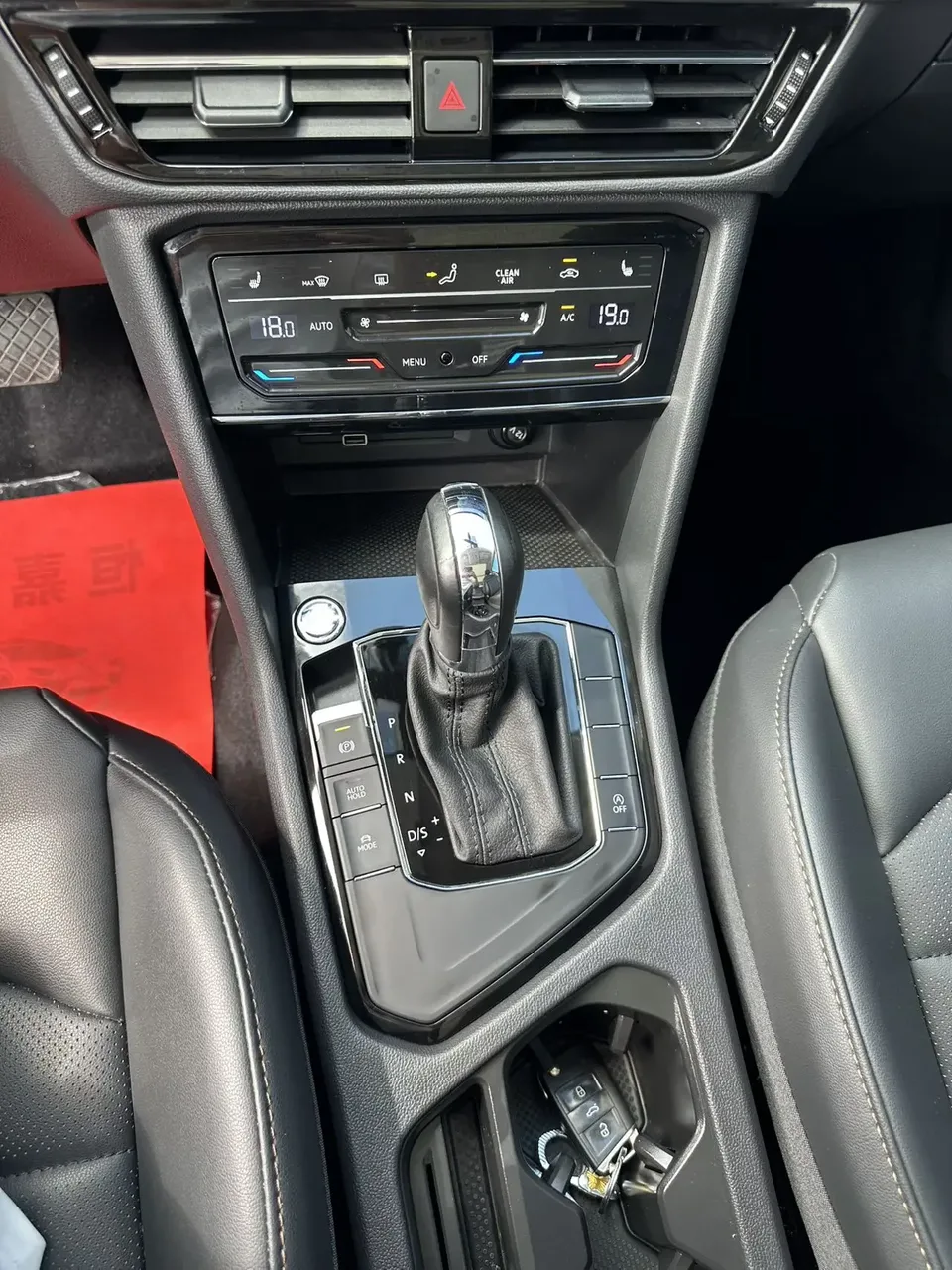 Volkswagen Tharu tuyue 2022 280TSI 2WD Deluxe Edition 2022 — thumbnail 4