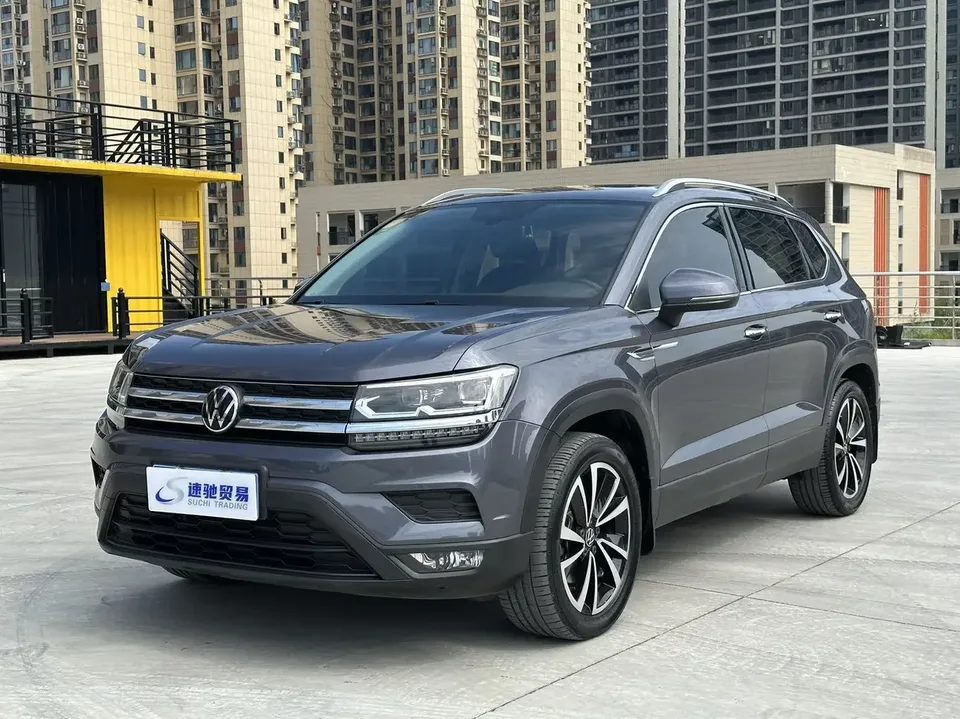 Volkswagen Tharu tuyue 2022 280TSI 2WD Deluxe Edition 2022 — photo 1, buy with delivery to Moscow