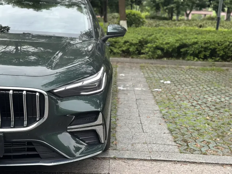Geely Emgrand emgrand 2026 5th Generation 1.5T DCT Flagship Model 2025 — thumbnail 4