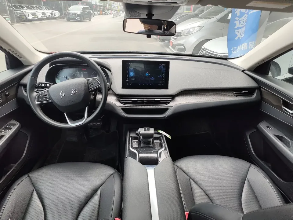 Hongqi E-QM5 Hongqi E-QM5 2022 Charging 431km LeXiang Edition 5-seater 2022 — миниатюра 2