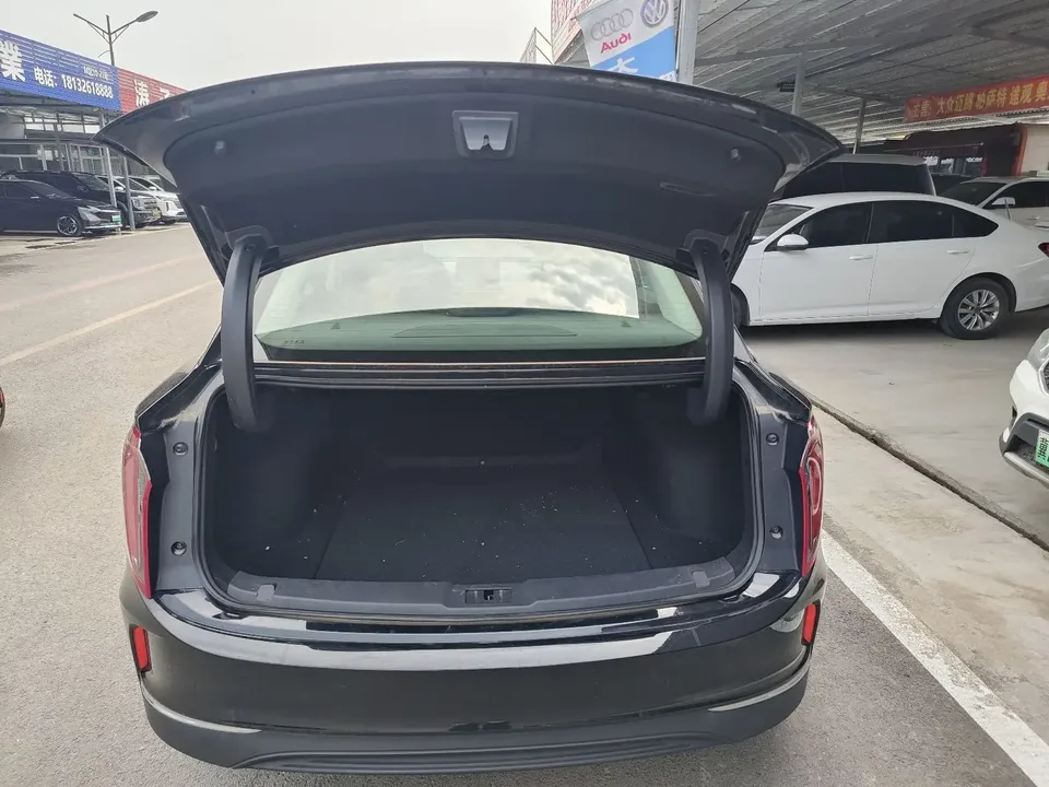 Hongqi E-QM5 Hongqi E-QM5 2022 Charging 431km LeXiang Edition 5-seater 2022 — миниатюра 4