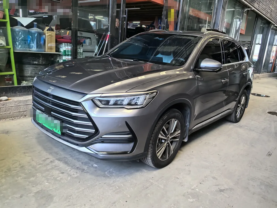 BYD Song Pro DM Song Pro DM 2022 DM-i 51km Premium 2022 — photo 1, buy with delivery to Moscow