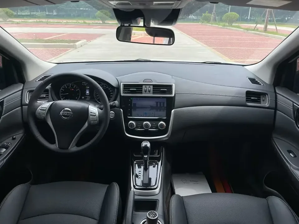 Nissan Tiida Tiida 2023 1.6L CVT Intelligent Travel Edition 2023 — thumbnail 3