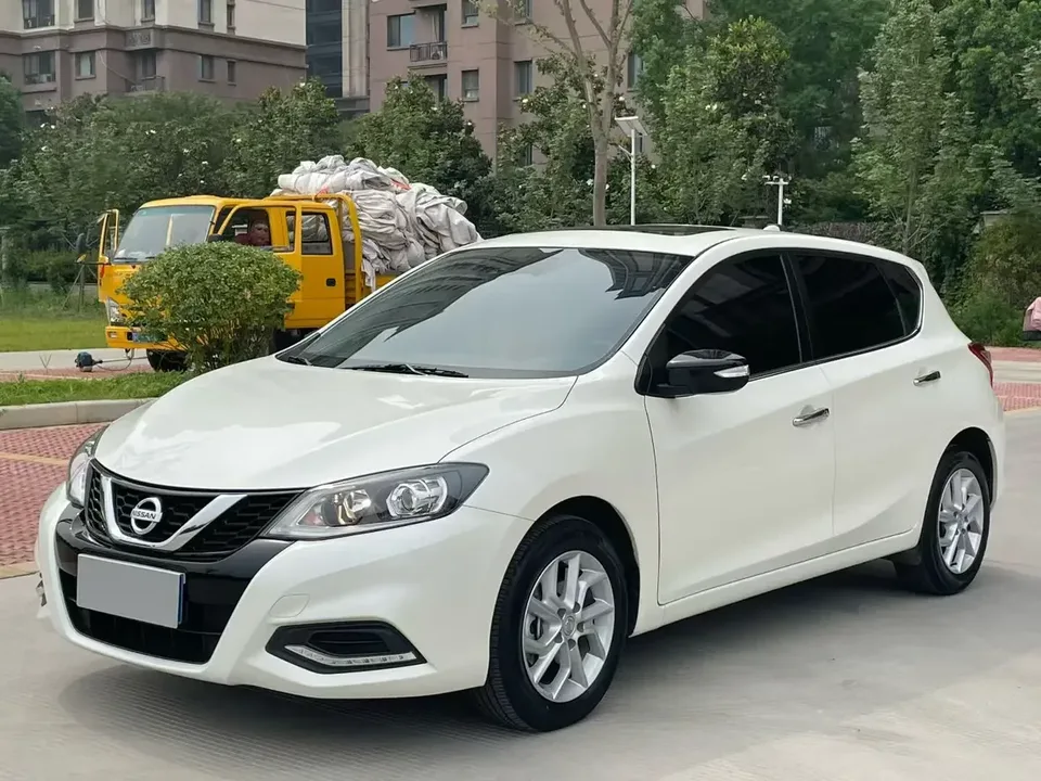 Nissan Tiida Tiida 2023 1.6L CVT Intelligent Travel Edition 2023 — photo 1, buy with delivery to Moscow
