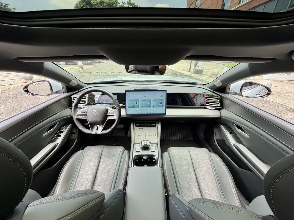 BYD Qin L DM Qin L DM 2024 DM-i 120KM Excellence 2025 — thumbnail 4