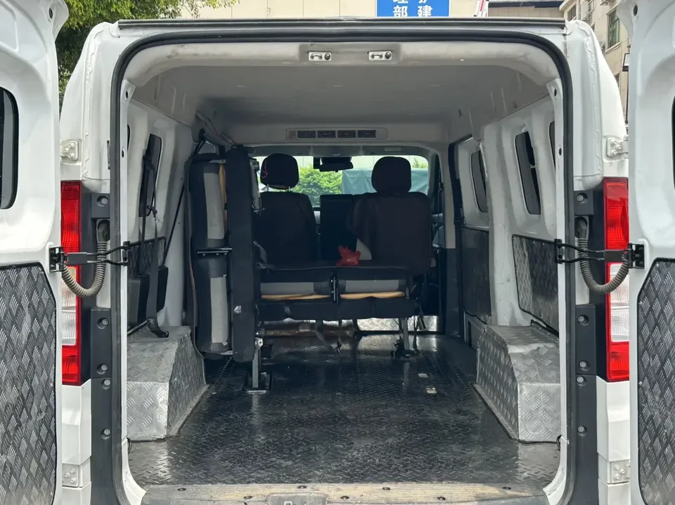 Ruichi EC75 Rich EC75 2025 Passenger Transport Intelligent Supercharger Version - Beyond II 50.1kWh 2025 — thumbnail 3