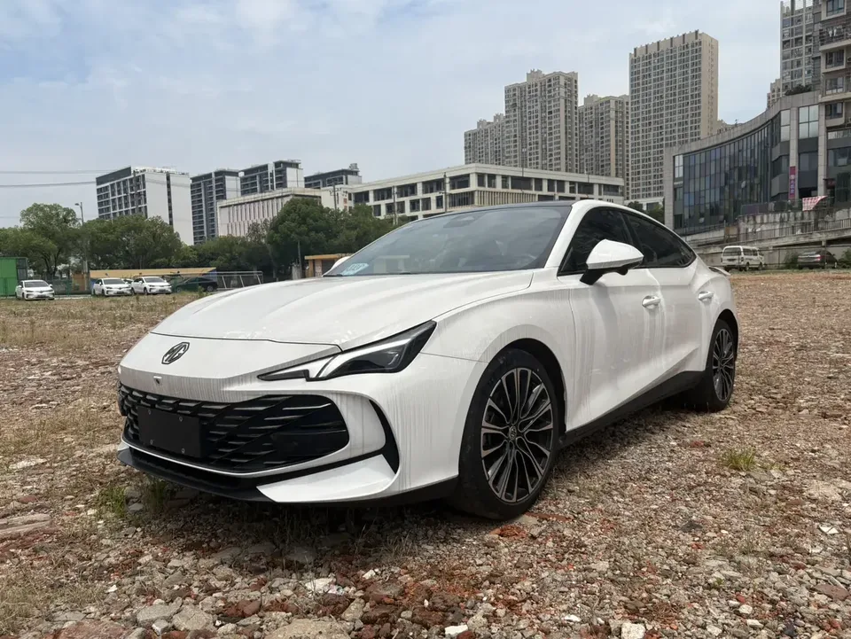 MG 7 MG7 2023 1.5T DCT Elegant Edition 2023 — photo 1, buy with delivery to Moscow