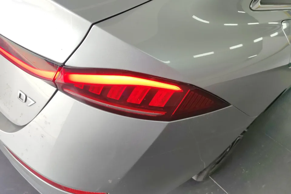 Roewe D7 DMH Roewe D7 DMH 2023 125 Ultimate 2023 — thumbnail 2