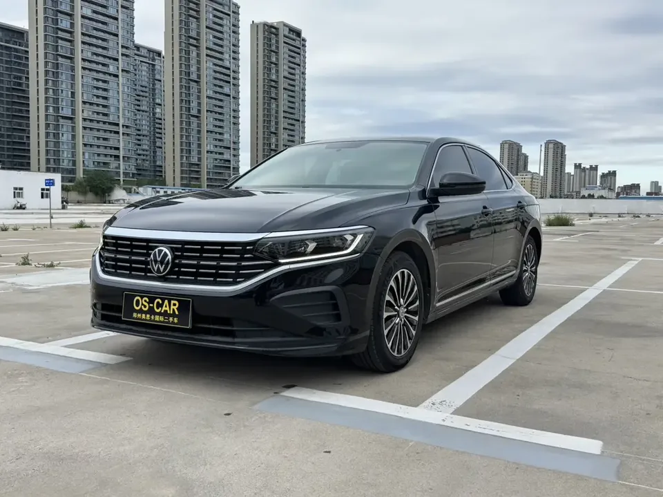 Volkswagen Passat Passat 2022 280TSI Business Edition 2023 — photo 1, buy with delivery to Moscow
