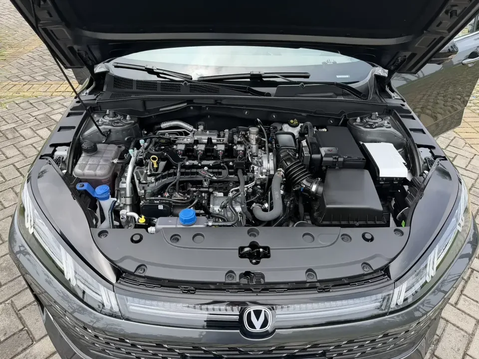 Changan Escape Escape 2026 Fourth-generation 1.5T DCT 500Bar Smart Edition 2025 — thumbnail 3