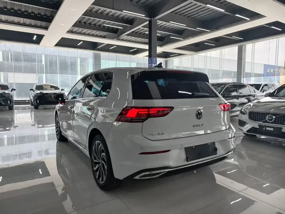 Volkswagen Golf golf 2023 280TSI DSG Pro 20th Anniversary 2024 — thumbnail 4