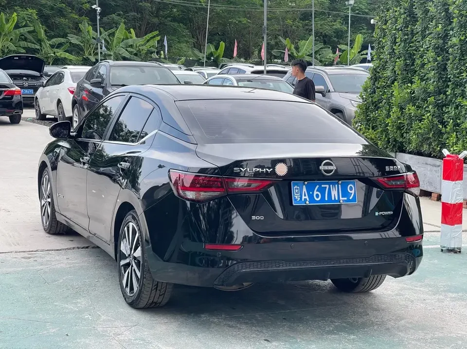 Nissan Sylphy Sylphy 2022 Electric drive version e-POWER Super Intelligent Link PLUS 2022 — thumbnail 4