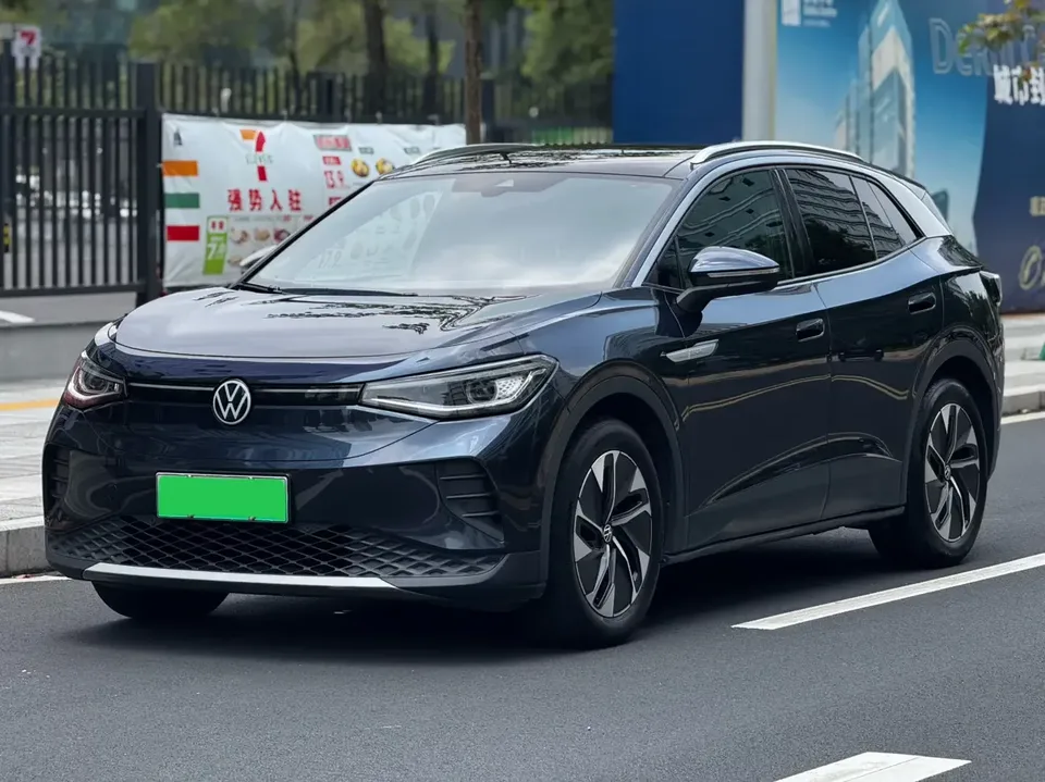 Volkswagen ID.4 Crozz ID.4 CROZZ 2022 Standard battery life PURE version 2024 — photo 1, buy with delivery to Moscow