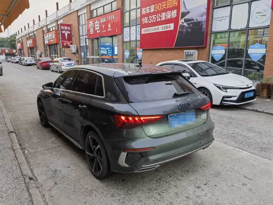 Audi A3 Audi A3 2021 Sportback 35 TFSI Stylish and sporty 2022 — thumbnail 4