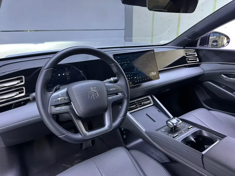 BYD Qin L DM Qin L DM 2025 Intelligent Driving Edition DM-i 80KM Leading Edition 2025 — thumbnail 3