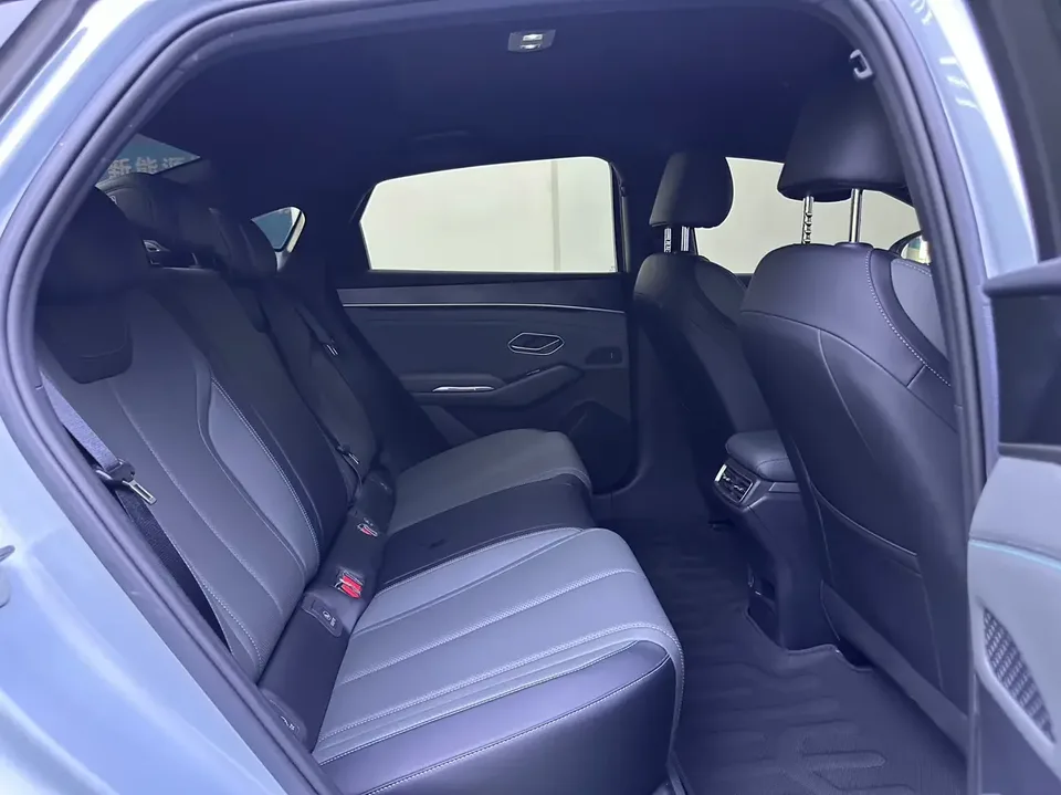 BYD Qin L DM Qin L DM 2025 Intelligent Driving Edition DM-i 80KM Leading Edition 2025 — thumbnail 4
