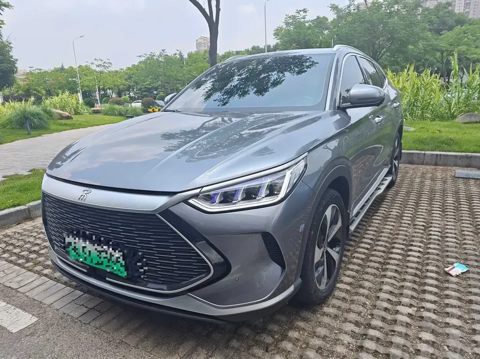 BYD Song PLUS DM Song PLUS DM 2021 DM-i 110KM 2WD Flagship PLUS 2023 — photo 1, buy with delivery to Moscow