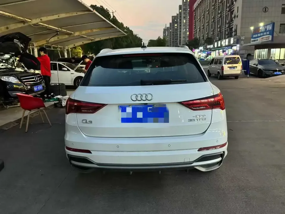 Audi Q3 Audi Q3 2022 35 TFSI Stylish Dynamic 2022 — thumbnail 2