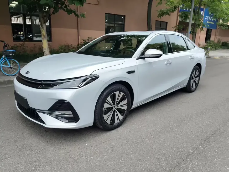 Geely Galaxy A7 EM Galaxy A7 EM 2025 150km long-distance version 2026 — photo 1, buy with delivery to Moscow