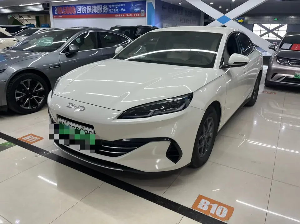 BYD Seal 06DM Seal 06DM 2024 DM-i 80KM Deluxe 2024 — photo 1, buy with delivery to Moscow