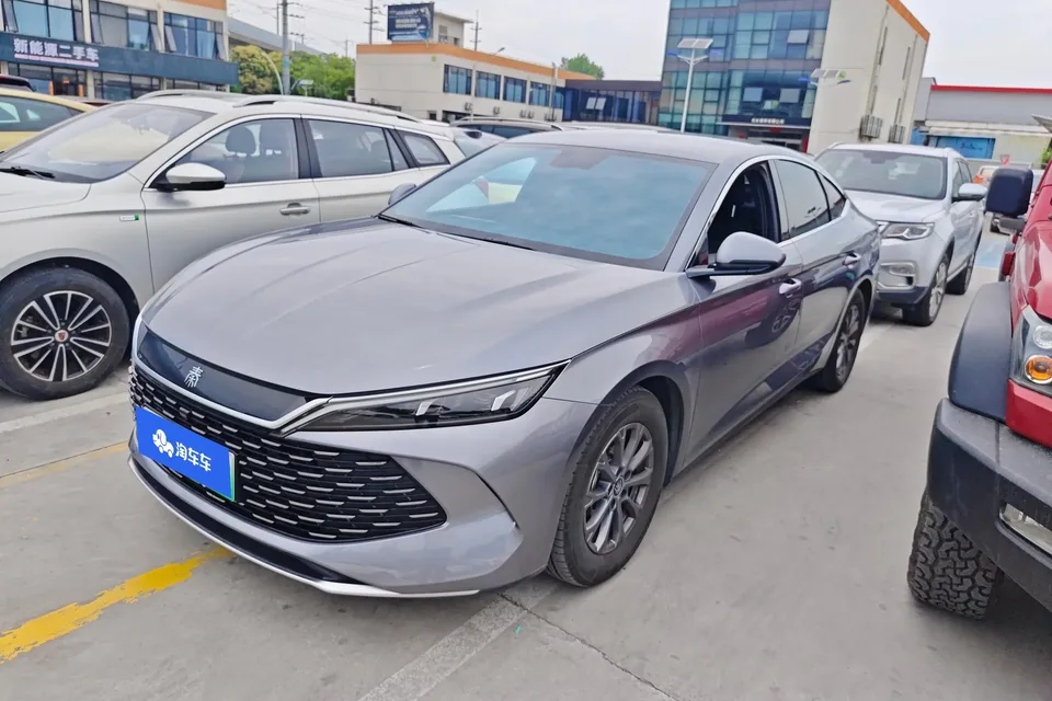 BYD Qin L DM Qin L DM 2024 DM-i 80KM Leading Type 2024 — photo 1, buy with delivery to Moscow