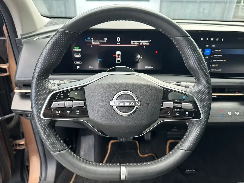 Nissan Ariya ARIYA ARIYA 2022 Two-wheel drive long-range top version 2022 — миниатюра 4