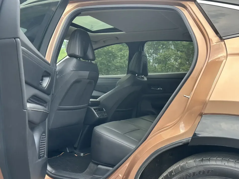 Nissan Ariya ARIYA ARIYA 2022 Two-wheel drive long-range top version 2022 — миниатюра 5