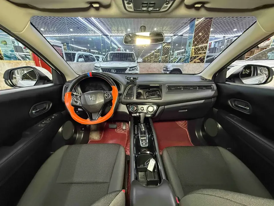 Honda VEZEL Binzhi 2022 1.5L CVT Elite Smart Edition 2022 — thumbnail 3