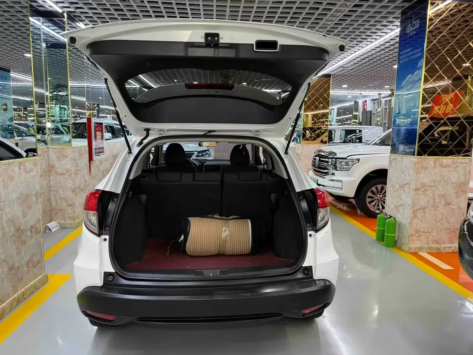 Honda VEZEL Binzhi 2022 1.5L CVT Elite Smart Edition 2022 — thumbnail 5