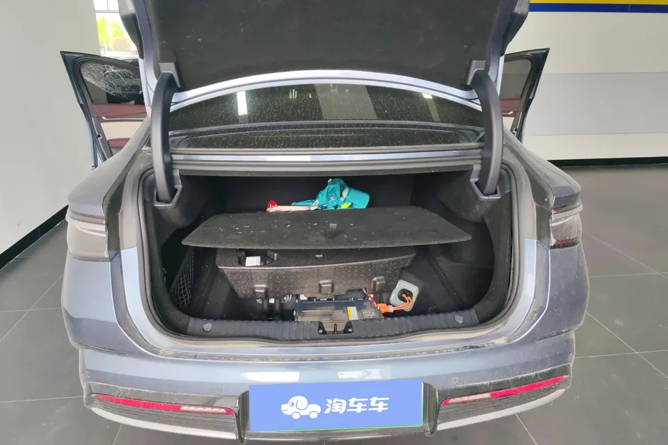 BYD Seal DM Seal DM 2023 DM-i 1.5L 121KM Premium 2023 — thumbnail 5