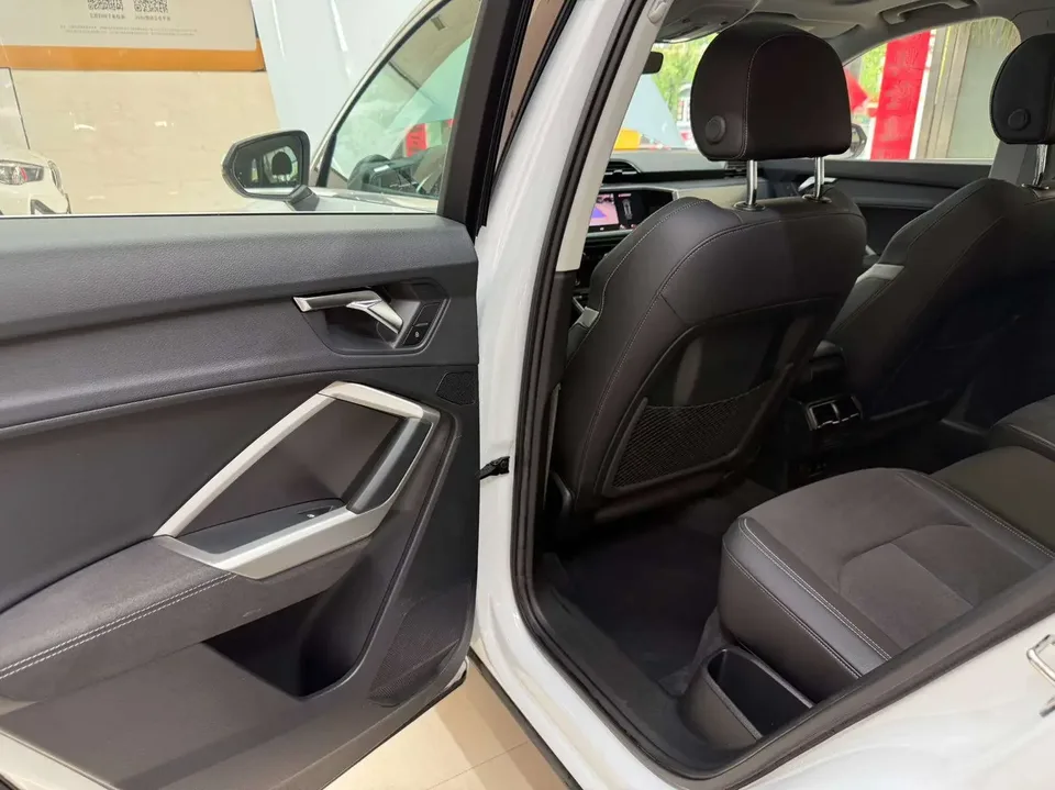 Audi Q3 Audi Q3 2022 35 TFSI Stylish Dynamic 2022 — thumbnail 3