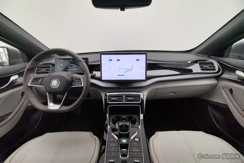 BYD Qin PLUS DM Qin PLUS DM 2024 Honor Edition DM-i 120KM Beyond 2024 — thumbnail 4