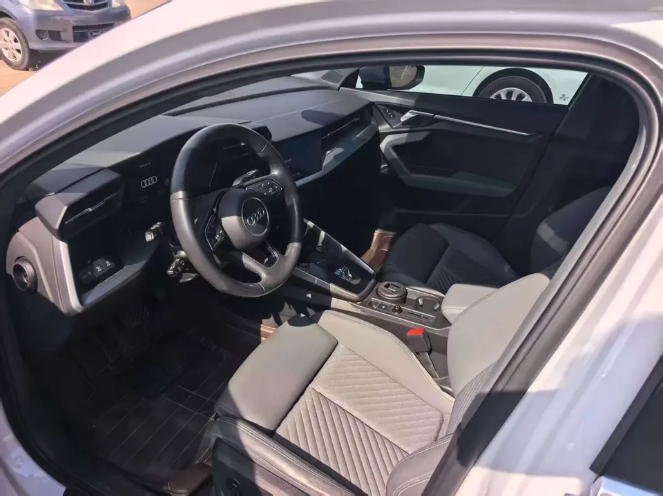 Audi A3 Audi A3 2022 Sportback 35 TFSI Stylish and Elegant 2022 — миниатюра 3