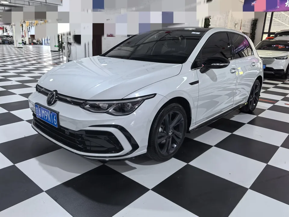 Volkswagen Golf golf 2023 280TSI DSG R-Line Lite 2023 — photo 1, buy with delivery to Moscow