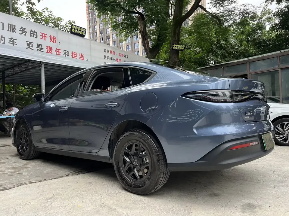 BYD Seal 05DM Seal 05DM 2026 DM-i 128KM Luxury 2025 — thumbnail 2