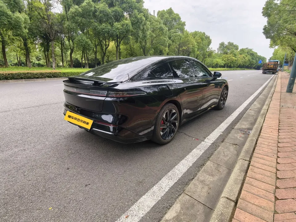 Dongfeng YiPai 007 Yipai 007 2024 Extended Range 200 Ruyi Edition 2024 — thumbnail 3