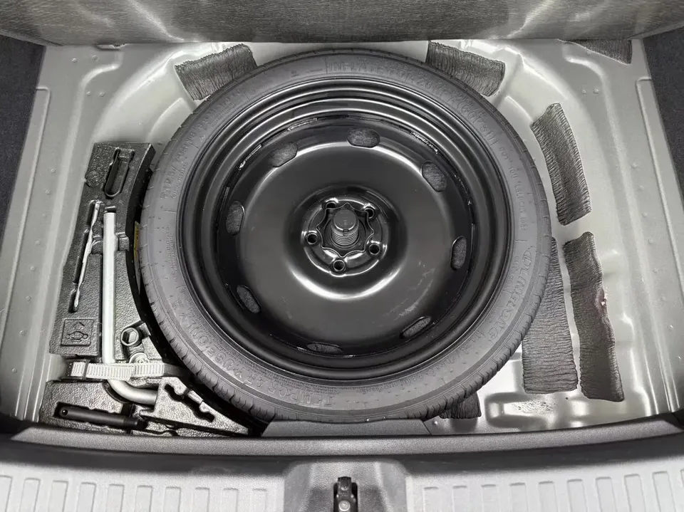 Audi A3 Audi A3 2023 Sportback 35 TFSI Stylish and sporty 2023 — thumbnail 3