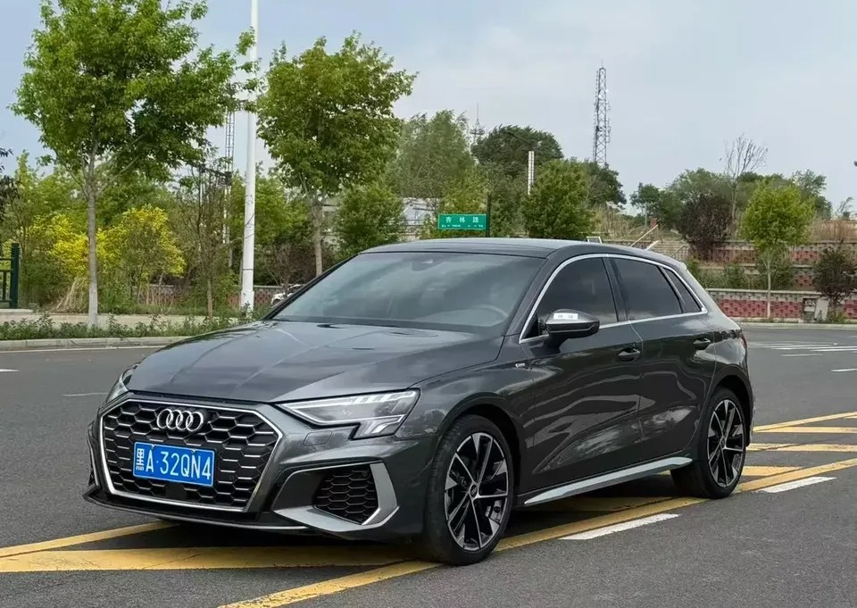 Audi A3 Audi A3 2023 Sportback 35 TFSI Stylish and sporty 2023 — photo 1, buy with delivery to Moscow