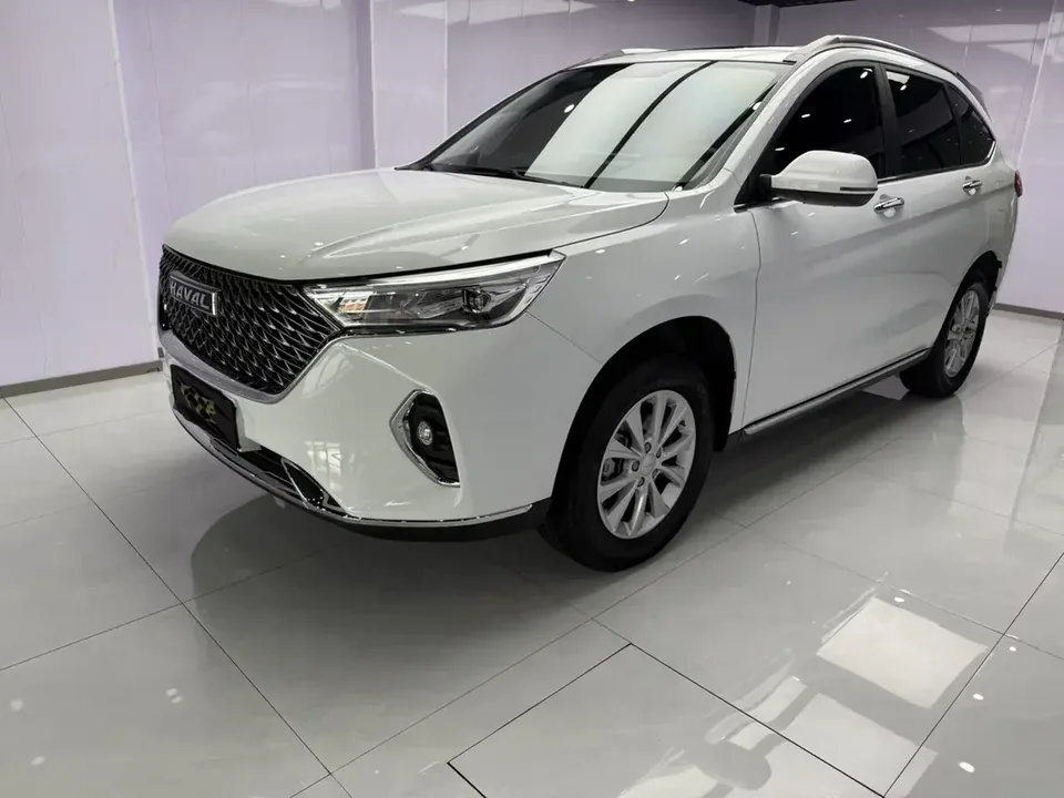 Haval M6 Haval M6 2021 PLUS 1.5T Manual Luxury Smart Connection 2022 — photo 1, buy with delivery to Moscow