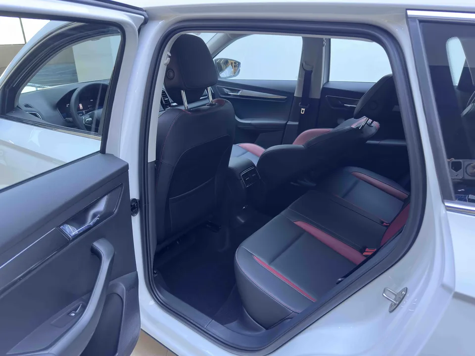 Skoda Karoq Korok 2022 TSI280 Luxury Edition 2026 — миниатюра 5
