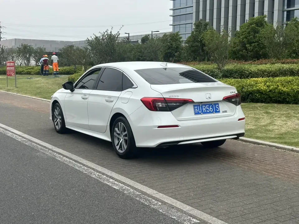Honda CIVIC Civic 2022 240TURBO CVT Dynamic C-position Special Edition 2022 — thumbnail 2