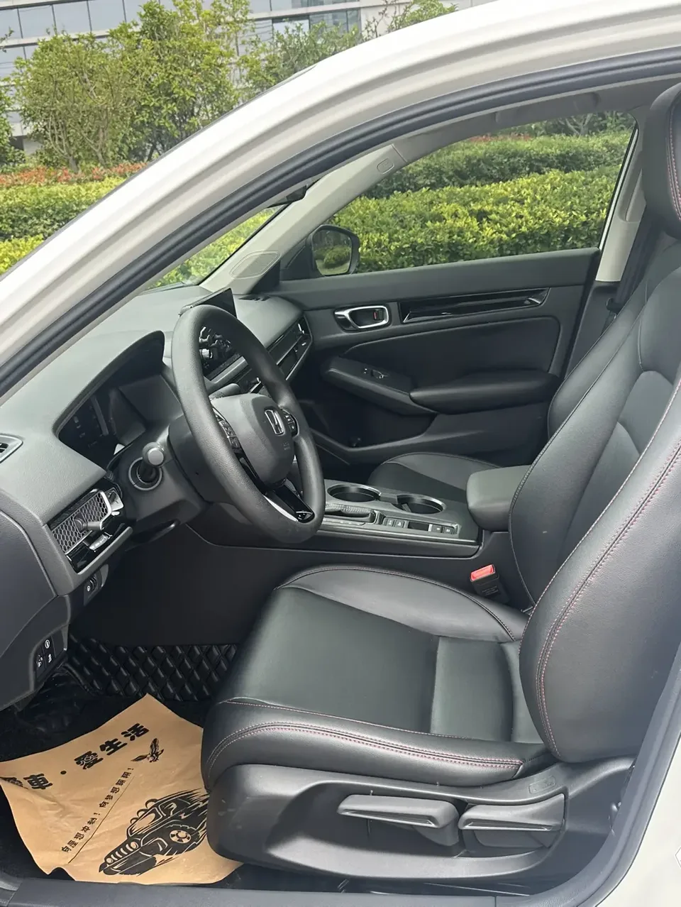 Honda CIVIC Civic 2022 240TURBO CVT Dynamic C-position Special Edition 2022 — thumbnail 3