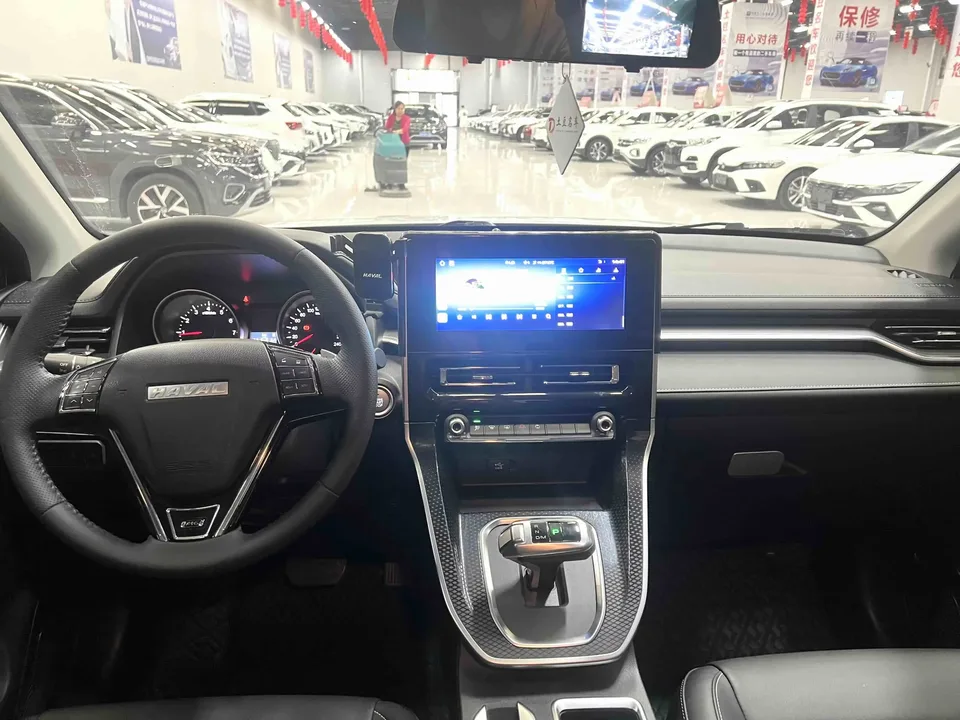Haval M6 Haval M6 2021 PLUS 1.5T DCT Luxury Intelligent Connection 2022 — thumbnail 4