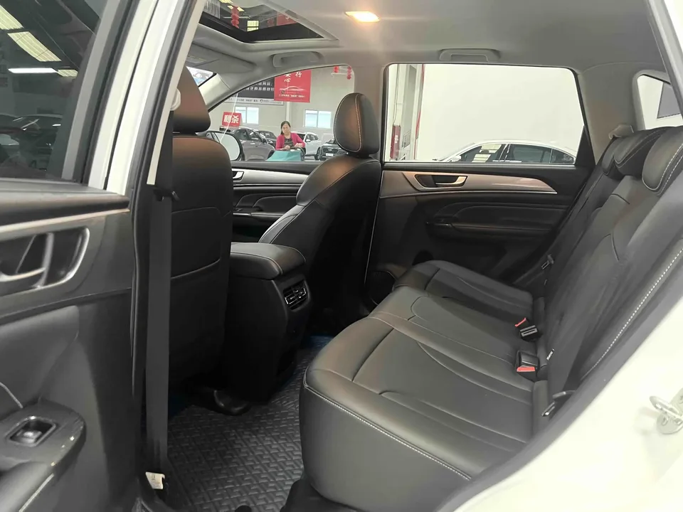 Haval M6 Haval M6 2021 PLUS 1.5T DCT Luxury Intelligent Connection 2022 — thumbnail 5