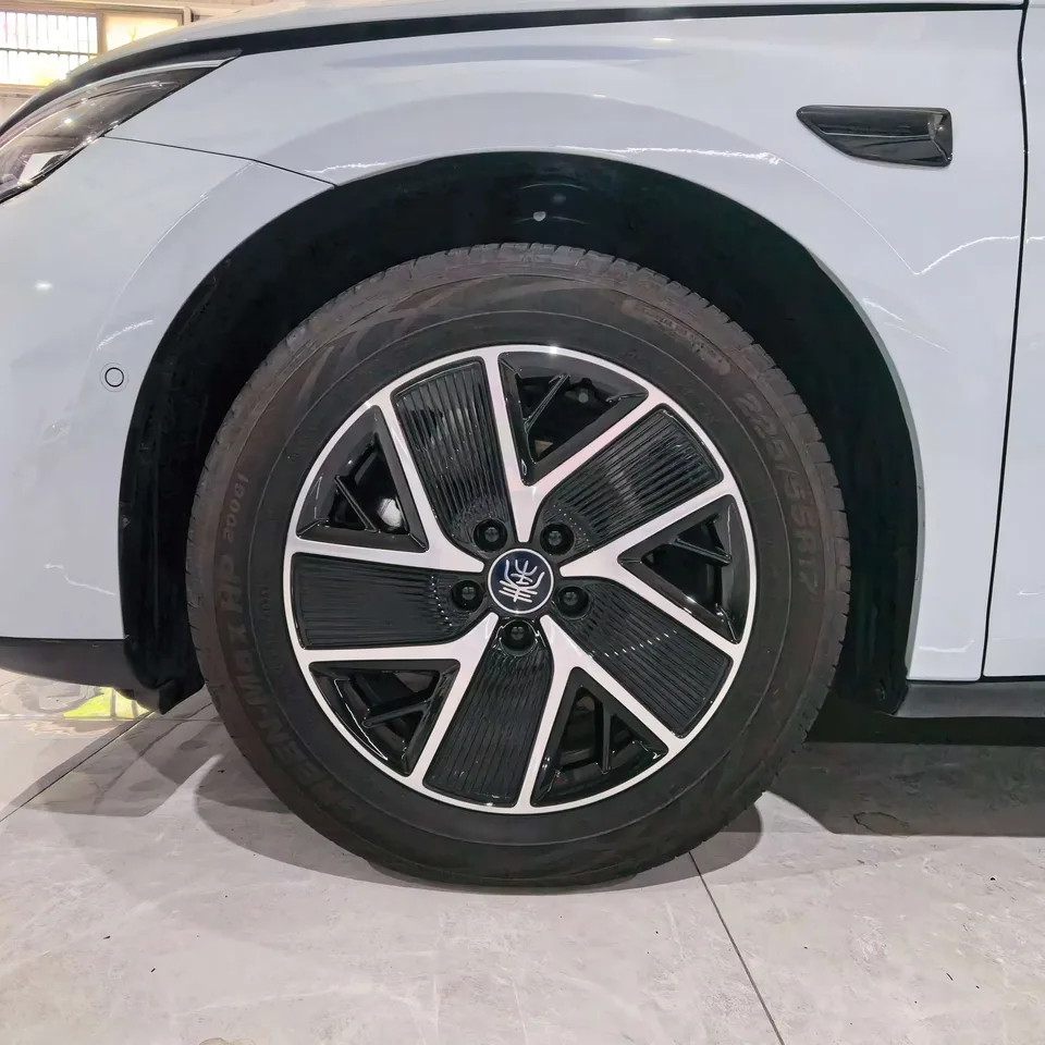 BYD Qin L DM Qin L DM 2025 DM-i 120KM Intelligent Driving Edition 2025 — thumbnail 2