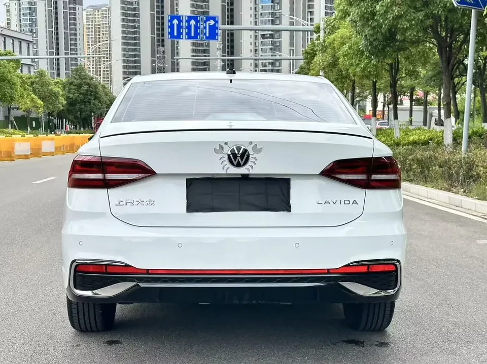 Volkswagen Lavida Lavida 2026 300TSI DSG Starry Sky Edition 2025 — миниатюра 2