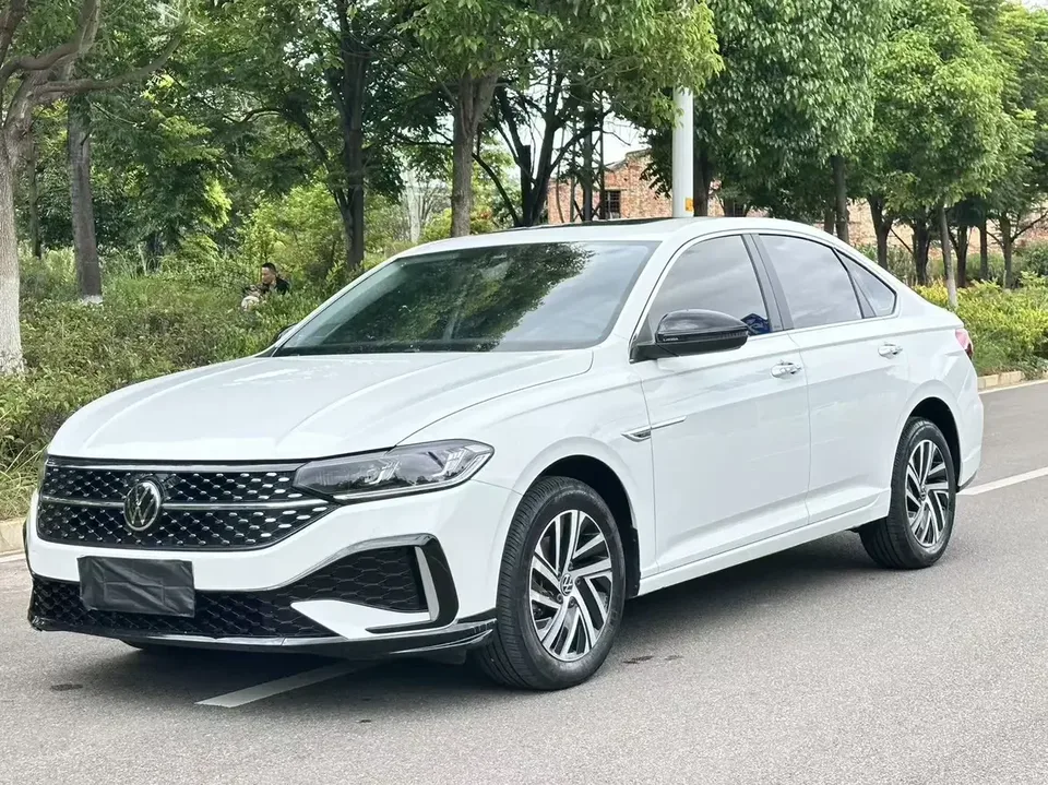 Volkswagen Lavida Lavida 2026 300TSI DSG Starry Sky Edition 2025 — фото 1, купить с доставкой в Москву