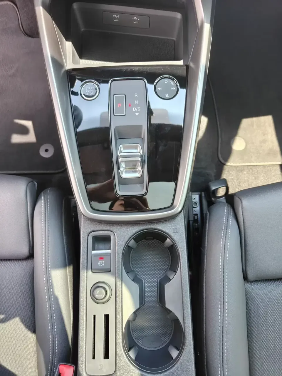 Audi A3 Audi A3 2023 A3L Limousine 35 TFSI facelift: stylish and sporty 2023 — thumbnail 4
