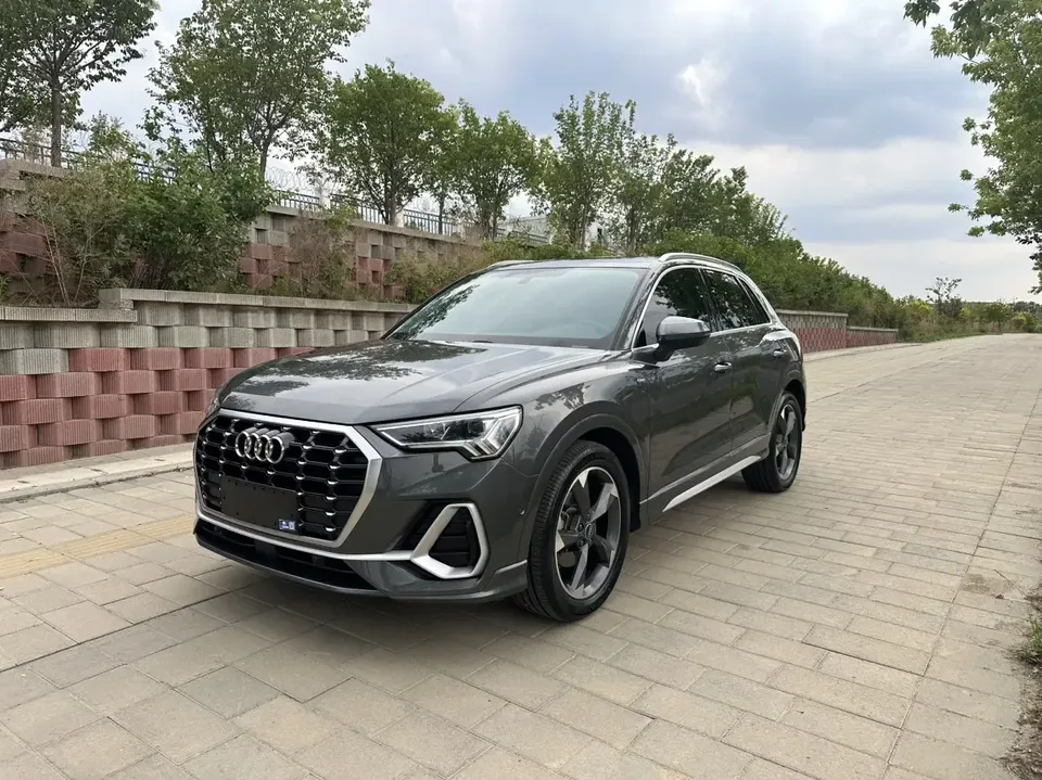 Audi Q3 Audi Q3 2022 35 TFSI Stylish Dynamic 2022 — photo 1, buy with delivery to Moscow